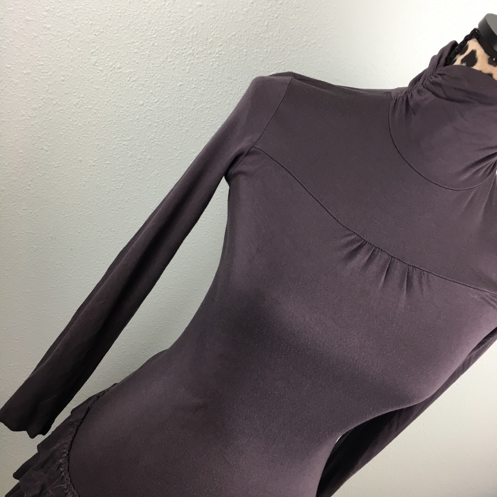 3 for $12 🍁United Colors of Benetton Ruffle Dress - Picture 3 of 5
